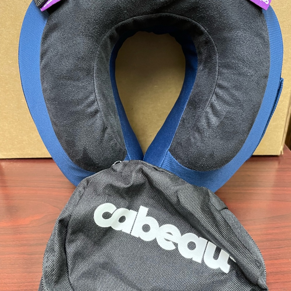 Cabeau Evolution Travel Neck Pillow Blue With Memory Foam And Travel Bag